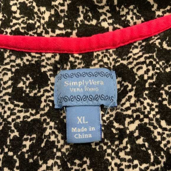 SOLD!! Bundle of 3 pairs of Ladies Pajamas~Sizes L & XL - Picture 5 of 9